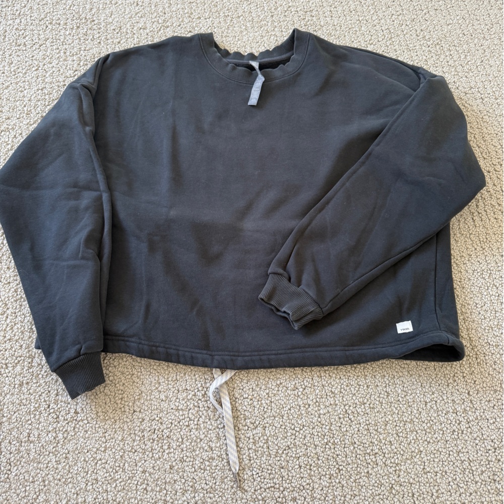 Vuori Women’s Charcoal  Sweatshirt